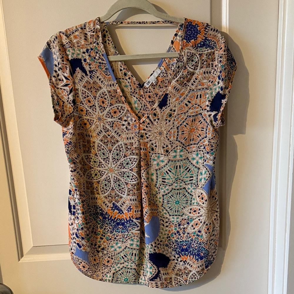 DR2 Blue and Orange Patterned V-Neck Blouse